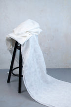 Fuwari White Flower Japanese Enshuku