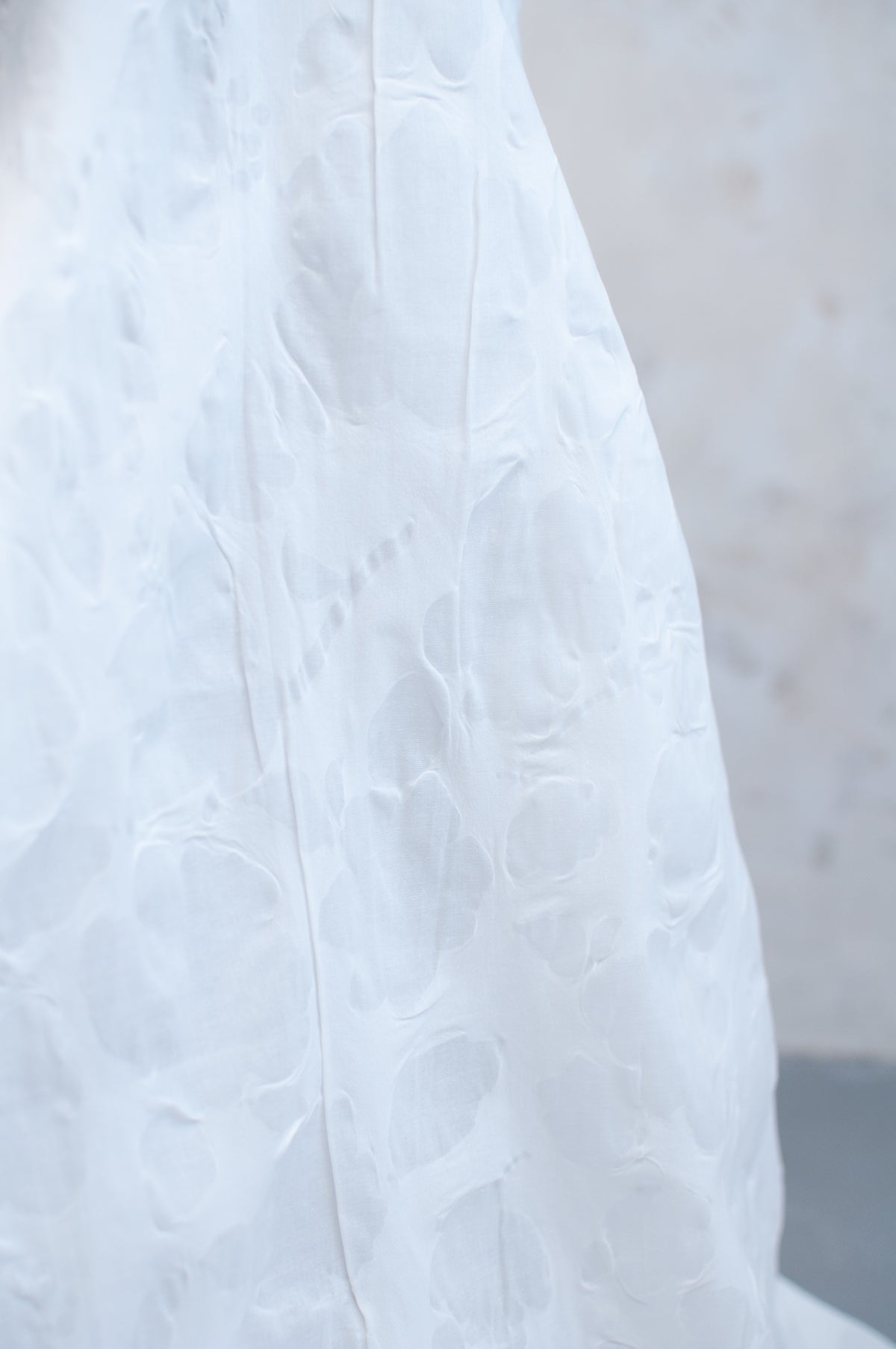 Fuwari White Flower Japanese Enshuku