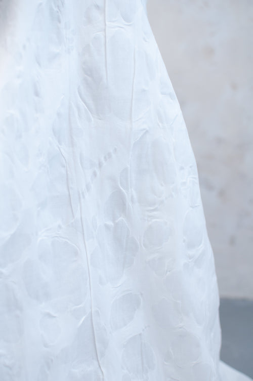 Fuwari White Flower Japanese Enshuku