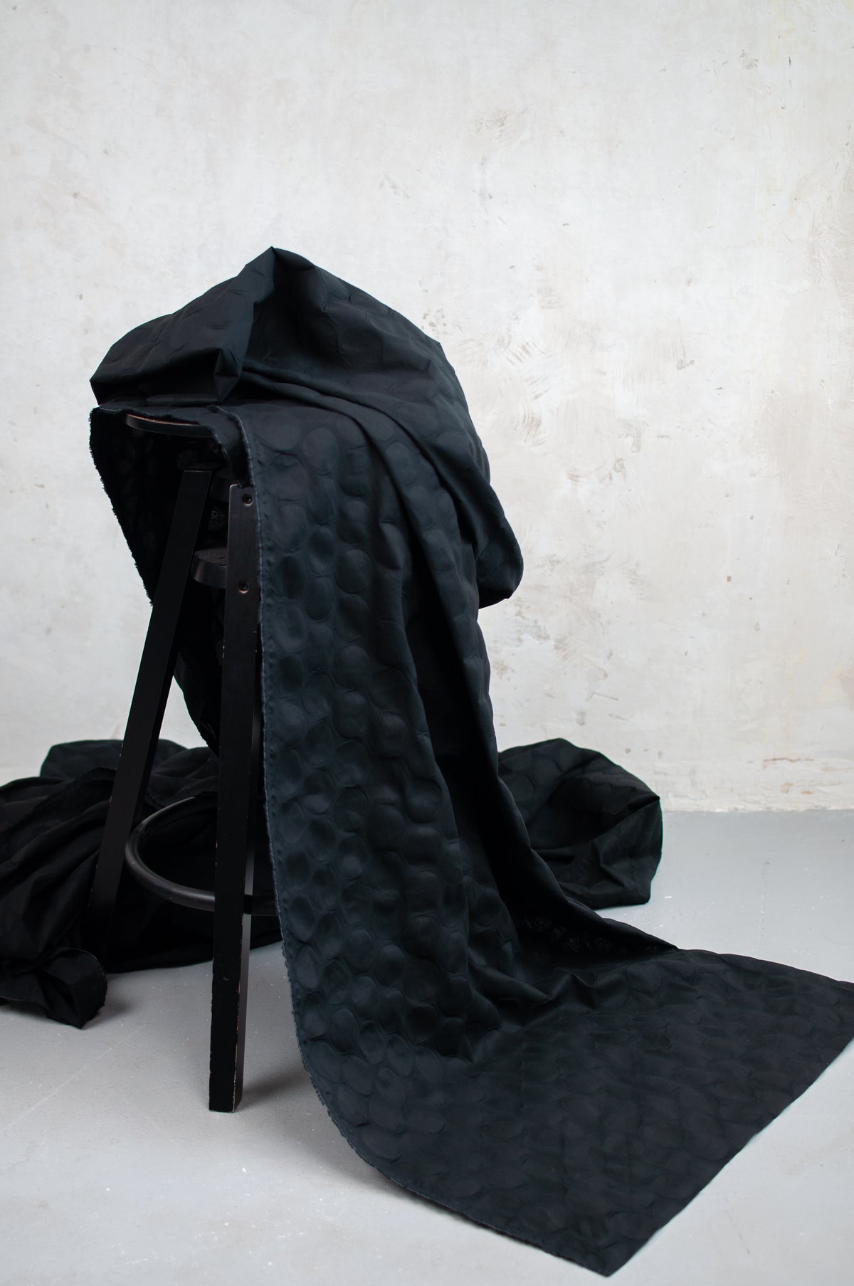 Maru Black Japanese Enshuku